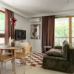 Lion Apartments - Mloda Polska Nowe Apartamenty Z Parkingiem